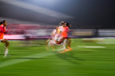 COLOGNE, ALMANY - 9 Kasım 2025: Vanessa Leimenstoll - Frauen Bundesliga 1 'in futbol maçı. FC Koeln, Franz Kremer Stadyumu 'nda TSG Hoffenheim' a karşı.. 