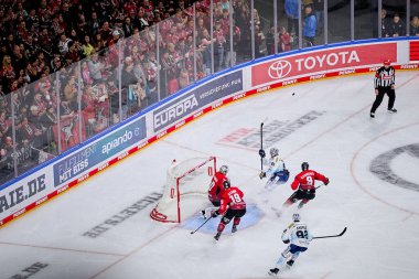COLOGNE, ALMANY - 16 Kasım 2025: - IceHockey DeL maçı Koelner Haie - Lanxess Arena 'da Dresden Leowen