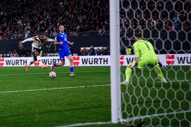 LEIPZIG, GERMANY - 17 Kasım 2025: Serge Gnabry - Dünya Kupası 2026 ön eleme karşılaşması Almanya ile Slovakya arasında Red Bull Arena 'da.