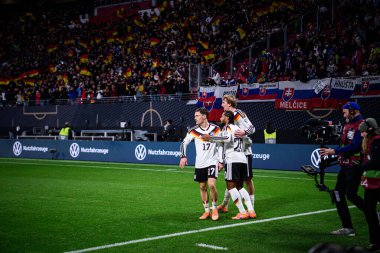 LEIPZIG, GERMANY - 17 Kasım 2025: Florian Wirtz, Nick Woltemade, Serge Gnabry - Dünya Kupası eleme karşılaşması Almanya - Red Bull Arena 'da Slovakya' ya karşı.