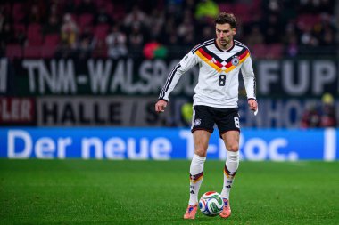 LEIPZIG, GERMANY - 17 Kasım 2025: Leon Goretzka - Dünya Kupası 2026 ön eleme karşılaşması Almanya ile Slovakya arasında Red Bull Arena 'da.