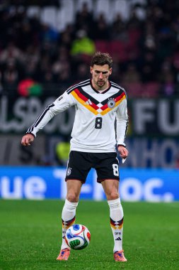 LEIPZIG, GERMANY - 17 Kasım 2025: Leon Goretzka - Dünya Kupası 2026 ön eleme karşılaşması Almanya ile Slovakya arasında Red Bull Arena 'da.