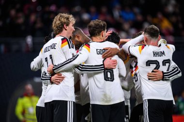 LEIPZIG, GERMANY - 17 Kasım 2025: Nick Woltemade, Leon Goretzka, David Raum - Dünya Kupası 2026 ön eleme karşılaşması Almanya - Red Bull Arena 'da Slovakya' ya karşı.