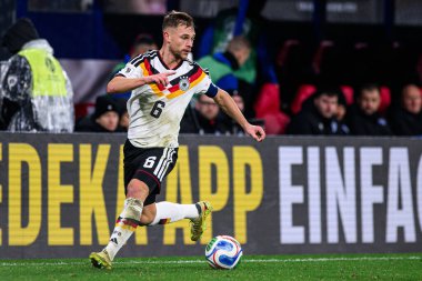 LEIPZIG, GERMANY - 17 Kasım 2025: Joshua Kimmich - Dünya Kupası 2026 ön eleme karşılaşması Almanya ile Slovakya arasında Red Bull Arena 'da.