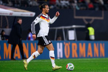LEIPZIG, GERMANY - 17 Kasım 2025: Leroy Sane - Dünya Kupası 2026 ön eleme karşılaşması Almanya ile Slovakya arasında Red Bull Arena 'da.