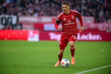 DÜKSELDORF, GERMANY - 22 Kasım 2025: Florent Muslija - Futbol maçı Bundesliga 2 Fortuna Duesseldorf - 1. Merkur Spiel Arena 'daki FC Magdeburg.