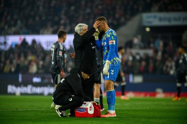 COLOGNE, GERMANY - 22 NOVEMBER, 2025: Marvin Schwaebe - 1.FC Koeln-SG Eintracht Frankfurt maçı Rhein Energie Stadion 'da.
