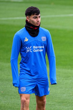 LEVERKUSEN, GERMANY - 24 Kasım 2025: Alejo Sarco - Bayer 04 Leverkusen 'in UEFA Şampiyonlar Ligi karşılaşmasından önceki antrenmanı Bayena City' de Manchester City 'ye karşı.