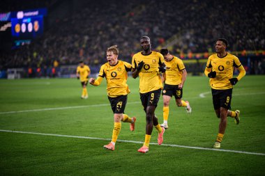 DORTMUND, GERMANY - 25 NOVEMBER, 2025: Daniel Svensson, Serhou Guirassy, Felix Nmecha\, gol - UEFA Şampiyonlar Ligi maçı Borussia Dortmund vs Villarreal CF.