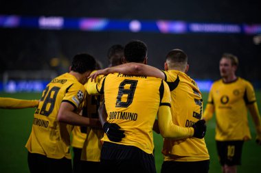 DORTMUND, GERMANY - 25 NOVEMBER, 2025: Daniel Svensson, Serhou Guirassy, Felix Nmecha - UEFA Şampiyonlar Ligi maçı Borussia Dortmund vs Villarreal CF.
