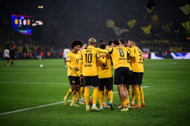 DORTMUND, GERMANY - 25 Kasım 2025: - UEFA Şampiyonlar Ligi maçı Borussia Dortmund, Signal Iduna Park 'ta Villarreal CF' e karşı.