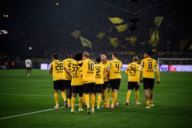 DORTMUND, GERMANY - 25 Kasım 2025: - UEFA Şampiyonlar Ligi maçı Borussia Dortmund, Signal Iduna Park 'ta Villarreal CF' e karşı.