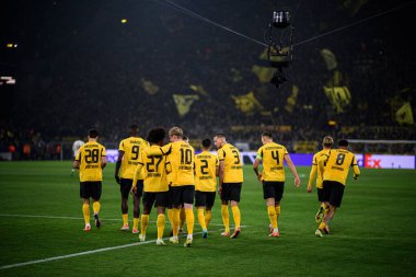 DORTMUND, GERMANY - 25 Kasım 2025: - UEFA Şampiyonlar Ligi maçı Borussia Dortmund, Signal Iduna Park 'ta Villarreal CF' e karşı.
