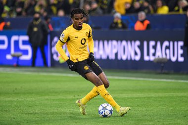 DORTMUND, GERMANY - 25 NOVEMBER, 2025: Carney Chukwuemeka - UEFA Şampiyonlar Ligi maçı Borussia Dortmund 'a karşı Signal Iduna Park' ta Villarreal CF.