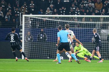 FRANKFURT, GERMANY - 26 Kasım 2025: Marco Carnesecchi - UEFA Şampiyonlar Ligi maçı Eintracht Frankfurt - Atalanta Bergamo Deutsche Park 'ta.