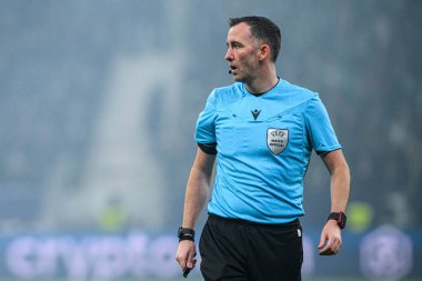 FRANKFURT, GERMANY - 26 Kasım 2025: Chris Kavanagh - UEFA Şampiyonlar Ligi maçı Eintracht Frankfurt - Atalanta Bergamo Deutsche Park 'ta.