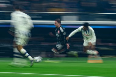 FRANKFURT, GERMANY - 26 Kasım 2025: Mario Gotze, Ederson - UEFA Şampiyonlar Ligi maçı Eintracht Frankfurt - Atalanta Bergamo Deutsche Park 'ta.