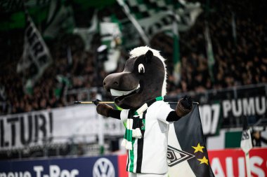 MOENCHENGLADBACH, GERMANY - 2 Aralık 2025: Junter, Mascot - DFB Pokal, Alman Kupası, Borussia - St.Pauli maçı Borussia Park.