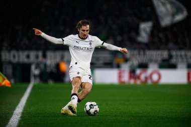 MOENCHENGLADBACH, GERMANY - 2 ARALIK 2025: Rocco Reitz - DFB Pokal, Alman Kupası, Borussia - St.Pauli maçı Borussia Park.