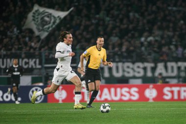 MOENCHENGLADBACH, GERMANY - 2 ARALIK 2025: Rocco Reitz - DFB Pokal, Alman Kupası, Borussia - St.Pauli maçı Borussia Park.