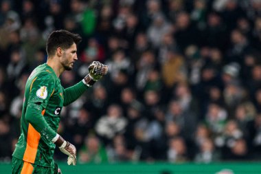 MOENCHENGLADBACH, GERMANY - 2 ARALIK 2025: Nikola Vasilj - DFB Pokal, Almanya Kupası, Borussia - St.Pauli maçı Borussia Park.