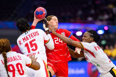 DORTMUND, Almanya - 3 Aralık 2025: Desortova Eliska - Kadınlar Hentbol Dünya Şampiyonası 2025 Westfallenhalle 'de.