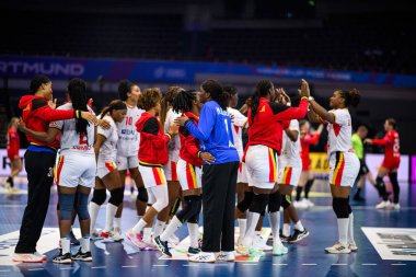 DORTMUND, GERMANY - 3 ARALIK, 2025 Kadınlar Hentbol Dünya Şampiyonası 2025 Westfallenhalle 'de.