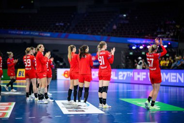 DORTMUND, GERMANY - 3 ARALIK, 2025 Kadınlar Hentbol Dünya Şampiyonası 2025 Westfallenhalle 'de.