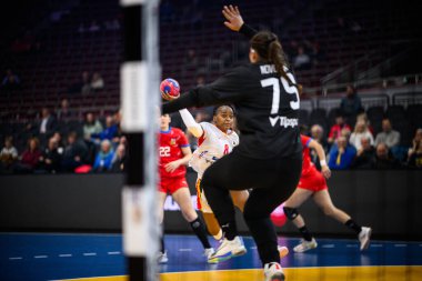 DORTMUND, Almanya - 3 Aralık 2025: Paulo Helena Gilda Simao - Kadınlar Hentbol Dünya Şampiyonası 2025 Westfallenhalle 'de.