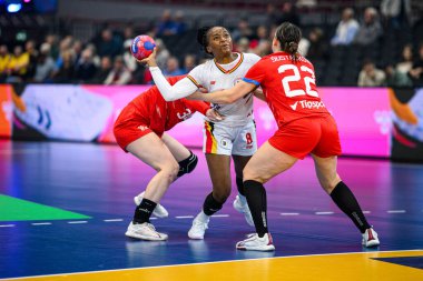 DORTMUND, Almanya - 3 Aralık 2025: Paulo Helena Gilda Simao - Kadınlar Hentbol Dünya Şampiyonası 2025 Westfallenhalle 'de.