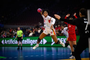 DORTMUND, Almanya - 3 Aralık 2025: Kassoma Albertina Da Cruz - Kadınlar Hentbol Dünya Şampiyonası 2025 Westfallenhalle 'de.