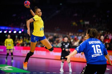 DORTMUND, GERMANY - 3 Aralık 2025: Priscilado Nascimento Martinez Alexandra - 2025 Dünya Bayanlar Hentbol Şampiyonası - Westfallenhalle 'de Güney Kore' ye karşı.