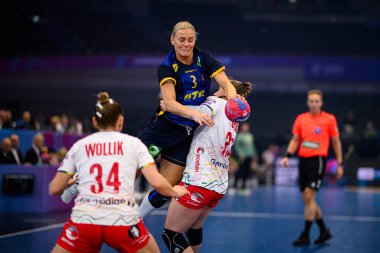 DORTMUND, GERMANY - 3 Aralık 2025: Koppang Nina, Deila Thale Rushfeldt - Kadınlar Hentbol Dünya Şampiyonası 2025 Norveç - Westfallenhalle 'de İsveç.