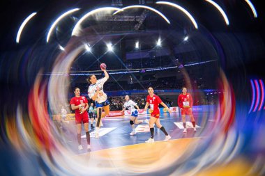 DORTMUND, GERMANY - 4 Aralık 2025: Liv Sveinbjornsdottir Poulsen - Dünya Bayanlar Hentbol Şampiyonası 2025 Sırbistan, Westfallenhalle 'deki Faroe Adaları' na karşı.