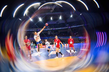 DORTMUND, GERMANY - 4 Aralık 2025: Liv Sveinbjornsdottir Poulsen - Dünya Bayanlar Hentbol Şampiyonası 2025 Sırbistan, Westfallenhalle 'deki Faroe Adaları' na karşı.