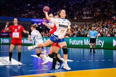 DORTMUND, GERMANY - 4 Aralık 2025: Jana Mittun - Dünya Bayanlar Hentbol Şampiyonası 2025 Sırbistan, Westfallenhalle 'de Faroe Adaları' na karşı.