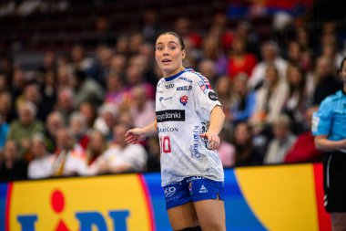 DORTMUND, GERMANY - 4 Aralık 2025: Suna Krossteig Hansen - Dünya Bayanlar Hentbol Şampiyonası 2025 Sırbistan 'ın Westfallenhalle' deki Faroe Adaları 'na karşı.