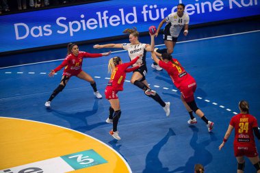 DORTMUND, GERMANY - 4 Aralık 2025: Xenia Smits - Dünya Bayanlar Hentbol Şampiyonası 2025 Karadağ, Westfallenhalle 'de Almanya' ya karşı.