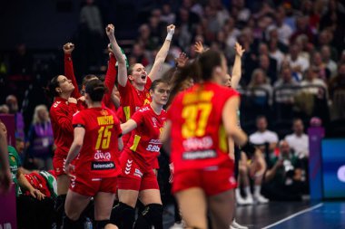 DORTMUND, GERMANY - 4 Aralık 2025 - Kadınlar Hentbol Dünya Şampiyonası 2025 Karadağ, Westfallenhalle 'de Almanya' ya karşı.