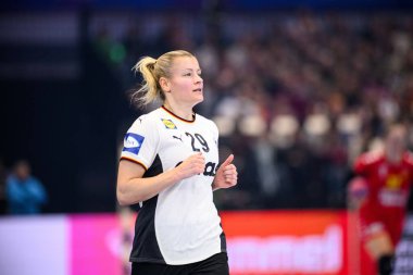 DORTMUND, GERMANY - 4 Aralık 2025: Maskot - 2025 Dünya Bayanlar Hentbol Şampiyonası 2025 Karadağ Almanya 'ya karşı Westfallenhalle' de.