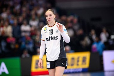 DORTMUND, GERMANY - 4 Aralık 2025: Nieke Kuhne - Dünya Bayanlar Hentbol Şampiyonası 2025 Karadağ, Almanya 'ya karşı Westfallenhalle' de.