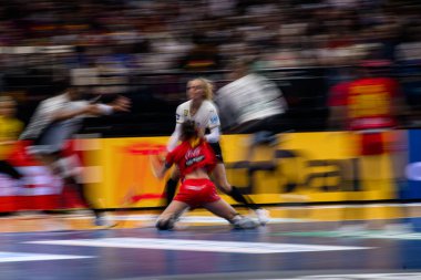 DORTMUND, GERMANY - 4 Aralık 2025 - Kadınlar Hentbol Dünya Şampiyonası 2025 Karadağ, Westfallenhalle 'de Almanya' ya karşı.