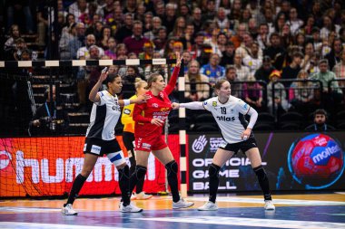 DORTMUND, GERMANY - 4 Aralık 2025 - Kadınlar Hentbol Dünya Şampiyonası 2025 Karadağ, Westfallenhalle 'de Almanya' ya karşı.