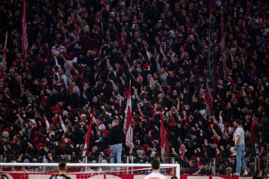 COLOGNE, GERMANY - 6 ARALIK, 2025: 1.FC Koeln-St. Pauli maçı Rhein Enerji Stadyumu 'nda.