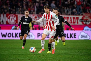 COLOGNE, GERMANY - 6 ARALIK 2025: Rav van den Berg - 1.FC Koeln-St. Pauli futbol maçı Rhein Enerji Stadyumu 'nda.