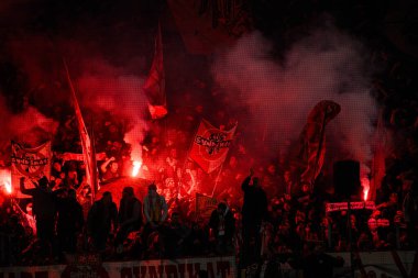 COLOGNE, GERMANY - 6 ARALIK, 2025: 1.FC Koeln-St. Pauli maçı Rhein Enerji Stadyumu 'nda.