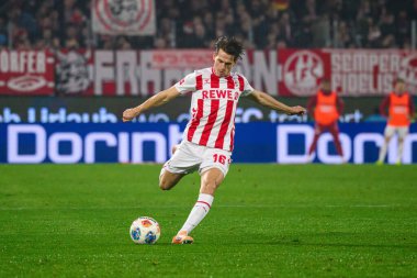 COLOGNE, GERMANY - 6 Aralık 2025: Jakub Kaminski - 1.FC Koeln-St. Pauli maçı Rhein Enerji Stadyumu 'nda.
