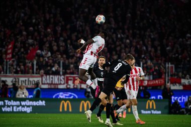 COLOGNE, GERMANY - 6 ARALIK, 2025: 1.FC Koeln-St. Pauli maçı Rhein Enerji Stadyumu 'nda.