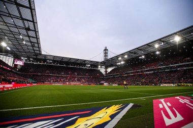 COLOGNE, GERMANY - 6 ARALIK, 2025: 1.FC Koeln-St. Pauli maçı Rhein Enerji Stadyumu 'nda.
