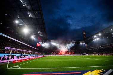 COLOGNE, GERMANY - 6 ARALIK, 2025: 1.FC Koeln-St. Pauli maçı Rhein Enerji Stadyumu 'nda.
